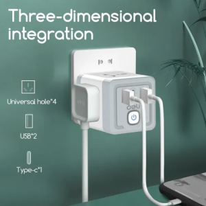 Deli ET426 2500W Travel Adapter